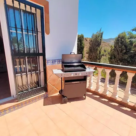 Villa Rural Rio De La Miel *